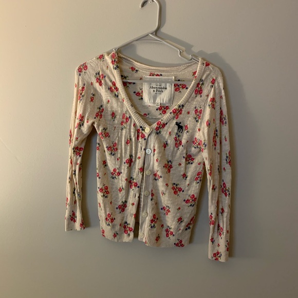 Vintage Abercrombie and Fitch Cardigan Sweater Bundle - Picture 2 of 12